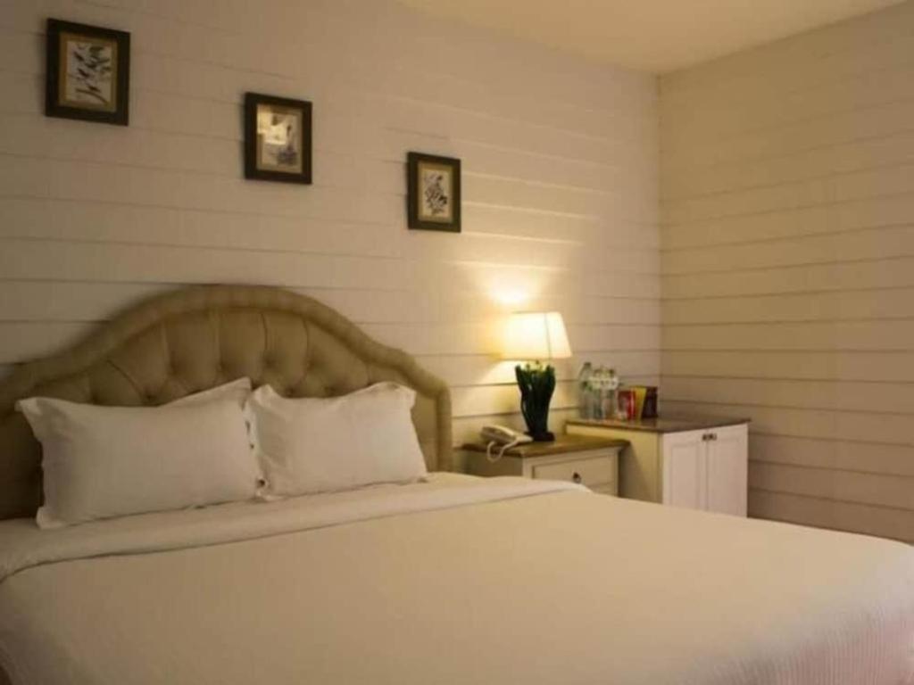 Ban Thungdang Housetel Bangkok Hotel Екстериор снимка